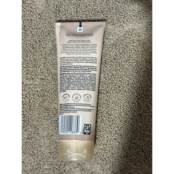 Jergens Natural Glow +Firming Body Lotion 7.5oz – Fair/Medium Sunless Tanner - Picture 2 of 4